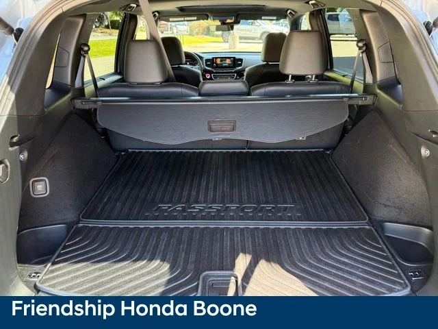Used 2023 Gray Honda Elite image 38