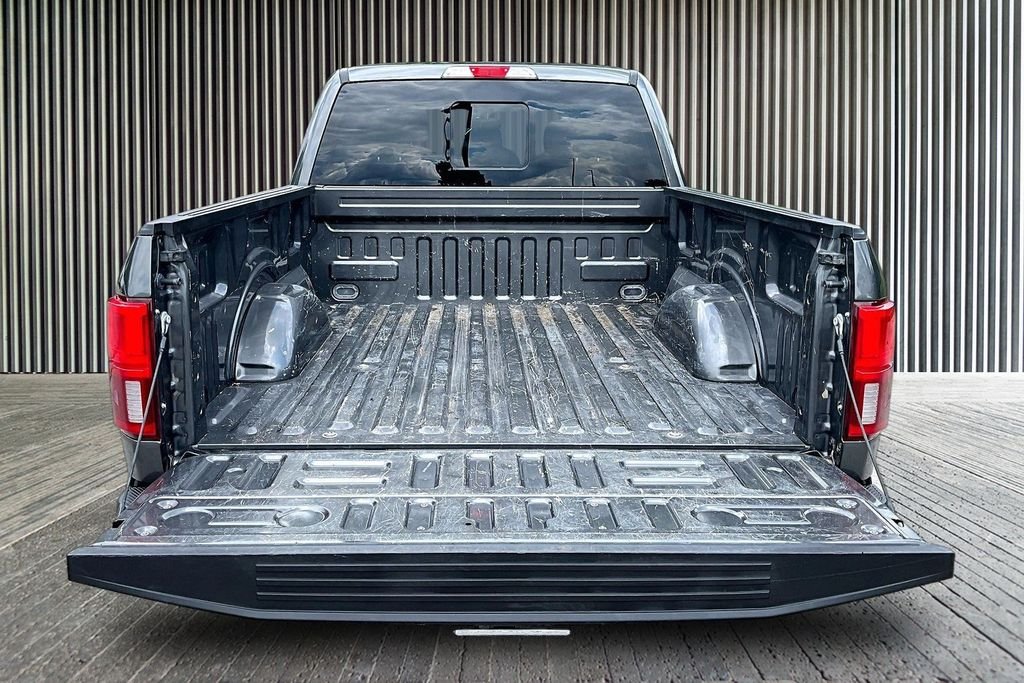 Used 2019 Gray Ford XLT image 21