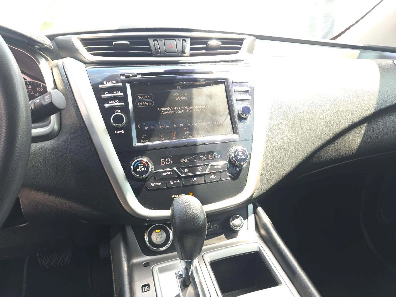 Used 2020 Blue Nissan S image 3