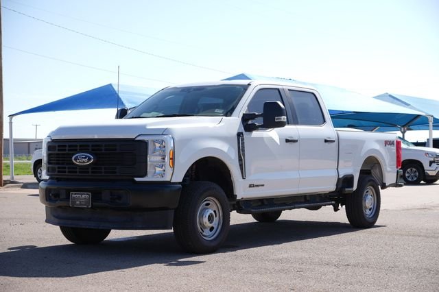 Used 2025 White Ford XL image 7