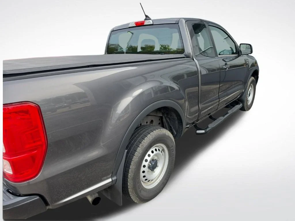 Used 2019 Gray Ford XL image 5