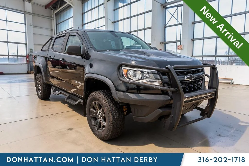 Used 2019 Black Chevrolet ZR2 image 27