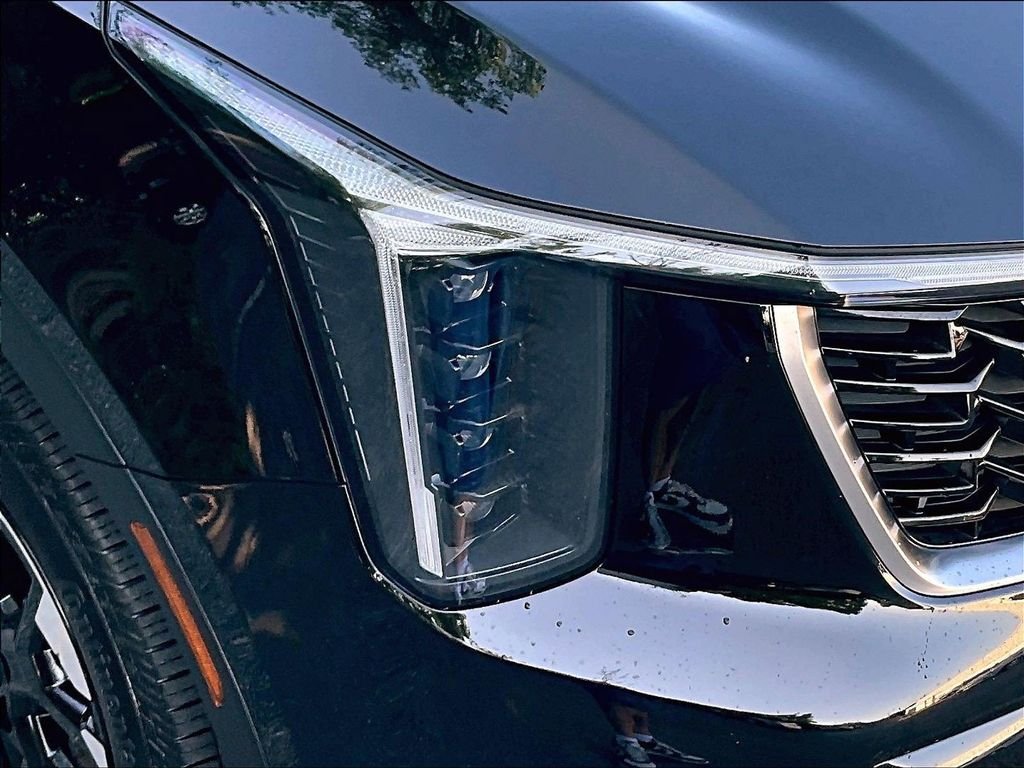Used 2025 Black Kia S image 31