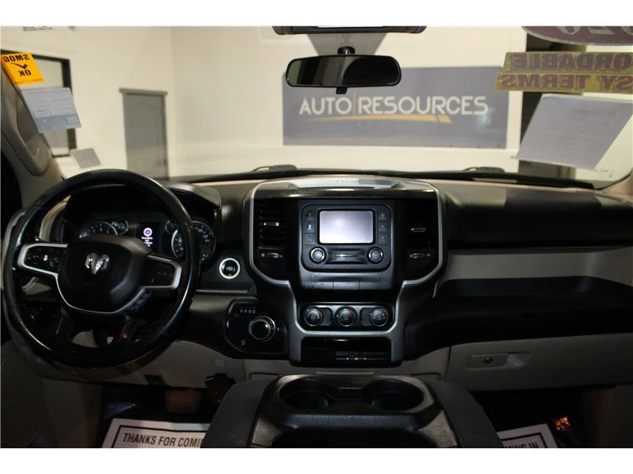 Used 2020 Granite Crystal Metallic Clearcoat Ram Big Horn image 14