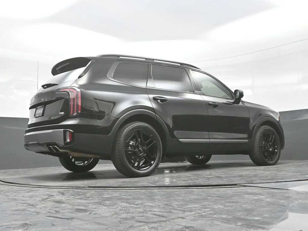 Used 2023 Black Kia SX-Prestige X-Line image 30