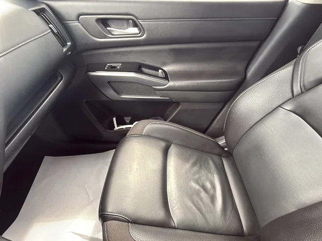 Certified Used 2023 White Nissan SL image 23