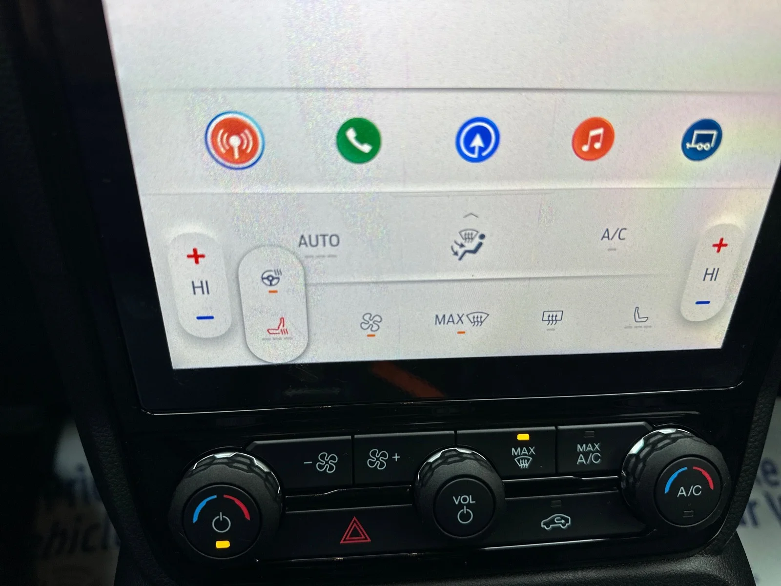 New 2024 Cactus Gray Ford LARIAT image 43