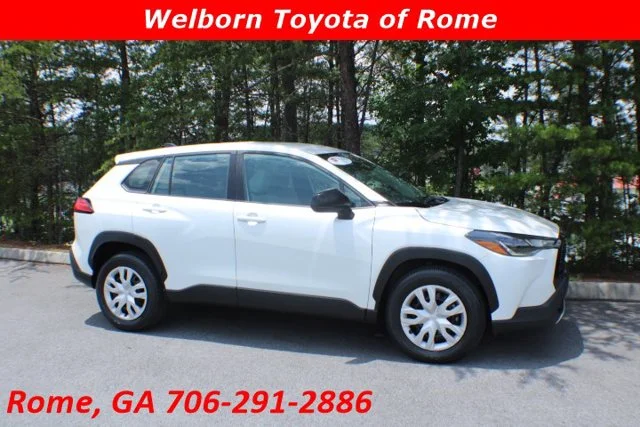 Used 2024 Wind Chill Pearl Toyota L image 1
