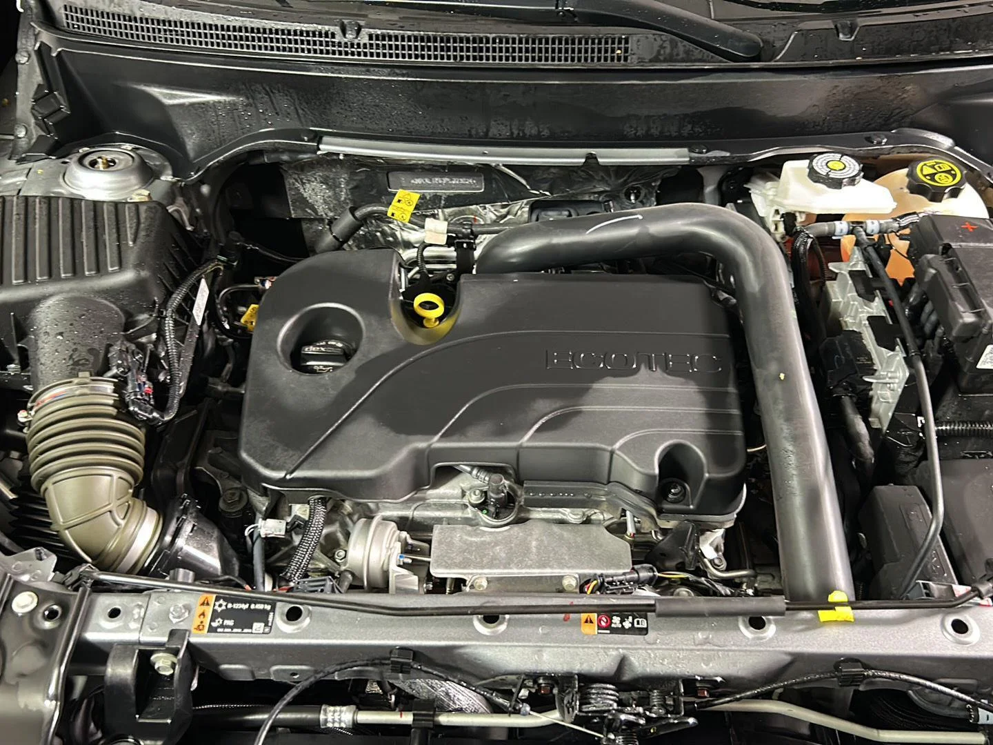 Used 2023 Sterling Metallic GMC SLE image 20