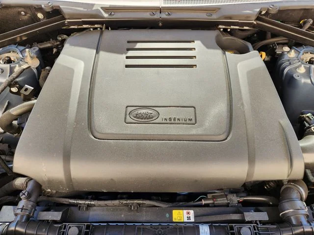Used 2026 Blue Land Rover S image 30