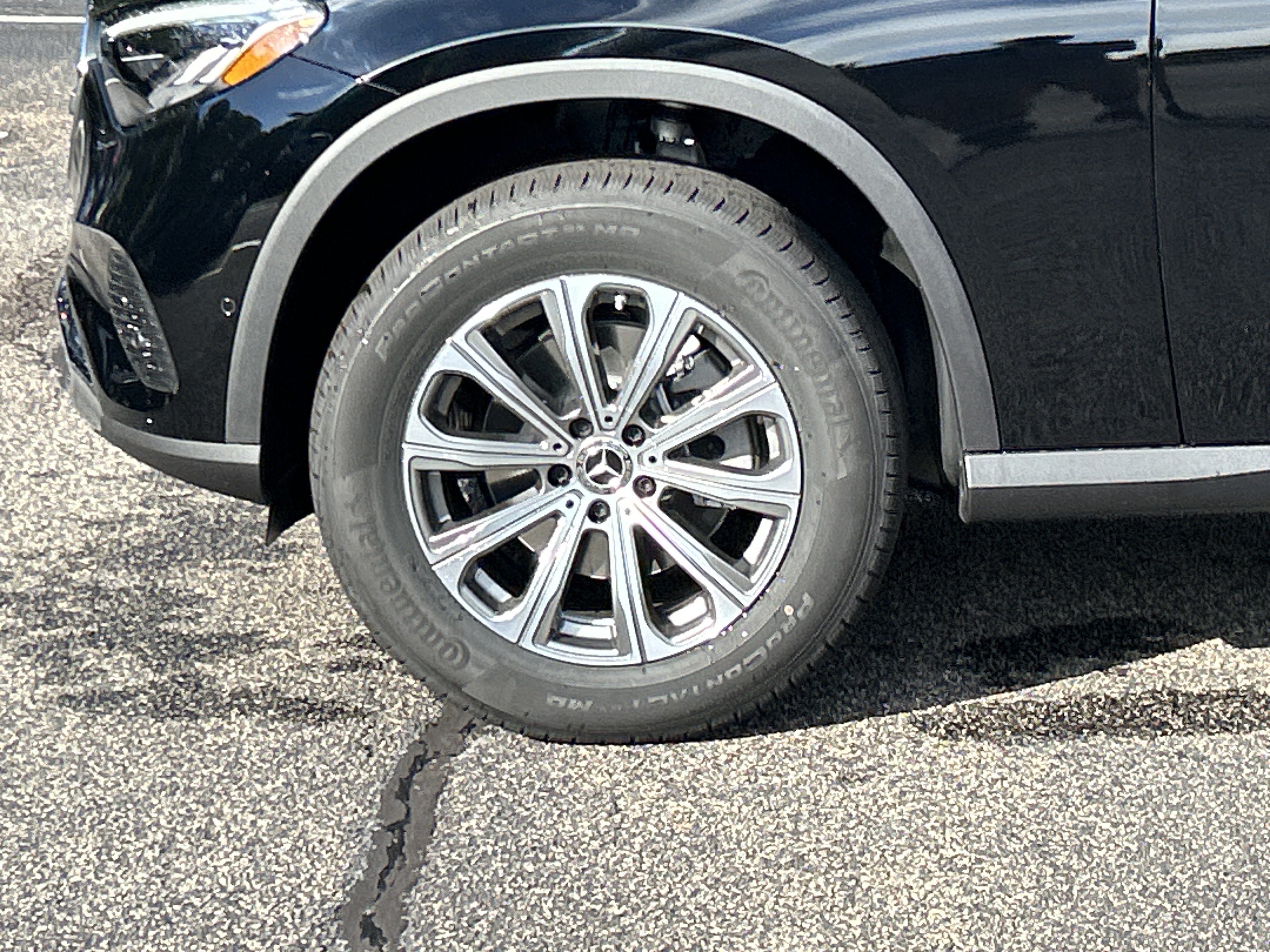 New 2026 Black Mercedes-Benz GLC 300 4MATIC® SUV image 18