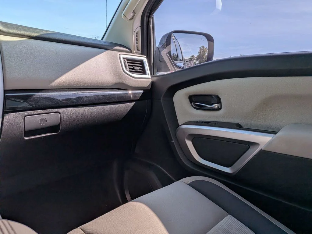 Used 2021 Blue Nissan SV image 14