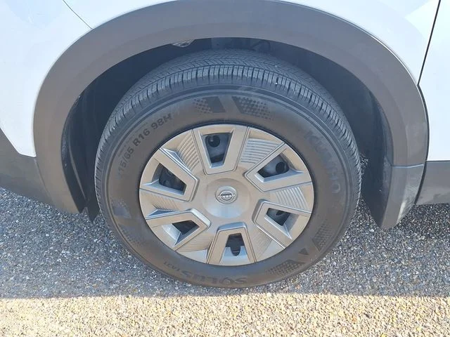 Used 2026 White Nissan S image 14