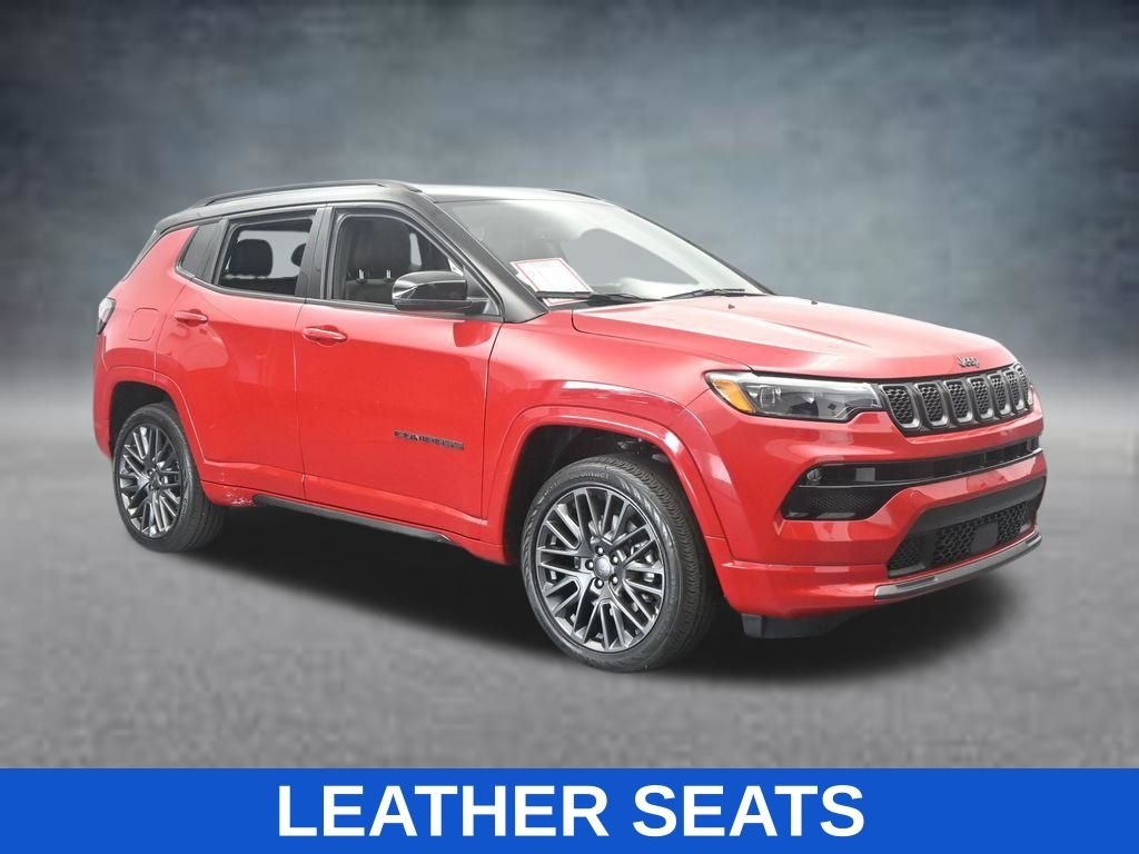 Used 2023 Red Jeep Limited image 9