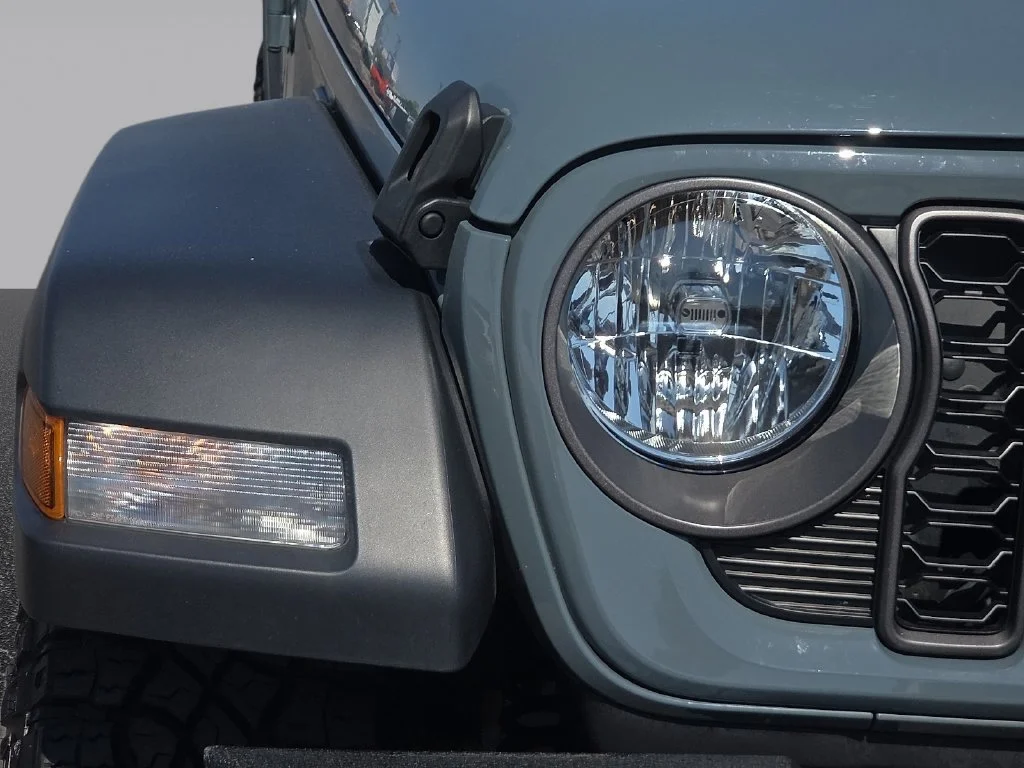 Used 2024 Gray Jeep Sport image 7