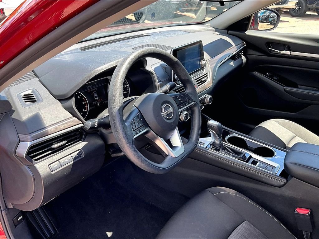 Certified Used 2023 Red Nissan 2.5 SV image 8