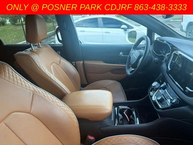 Used 2022 White Chrysler Pinnacle image 12