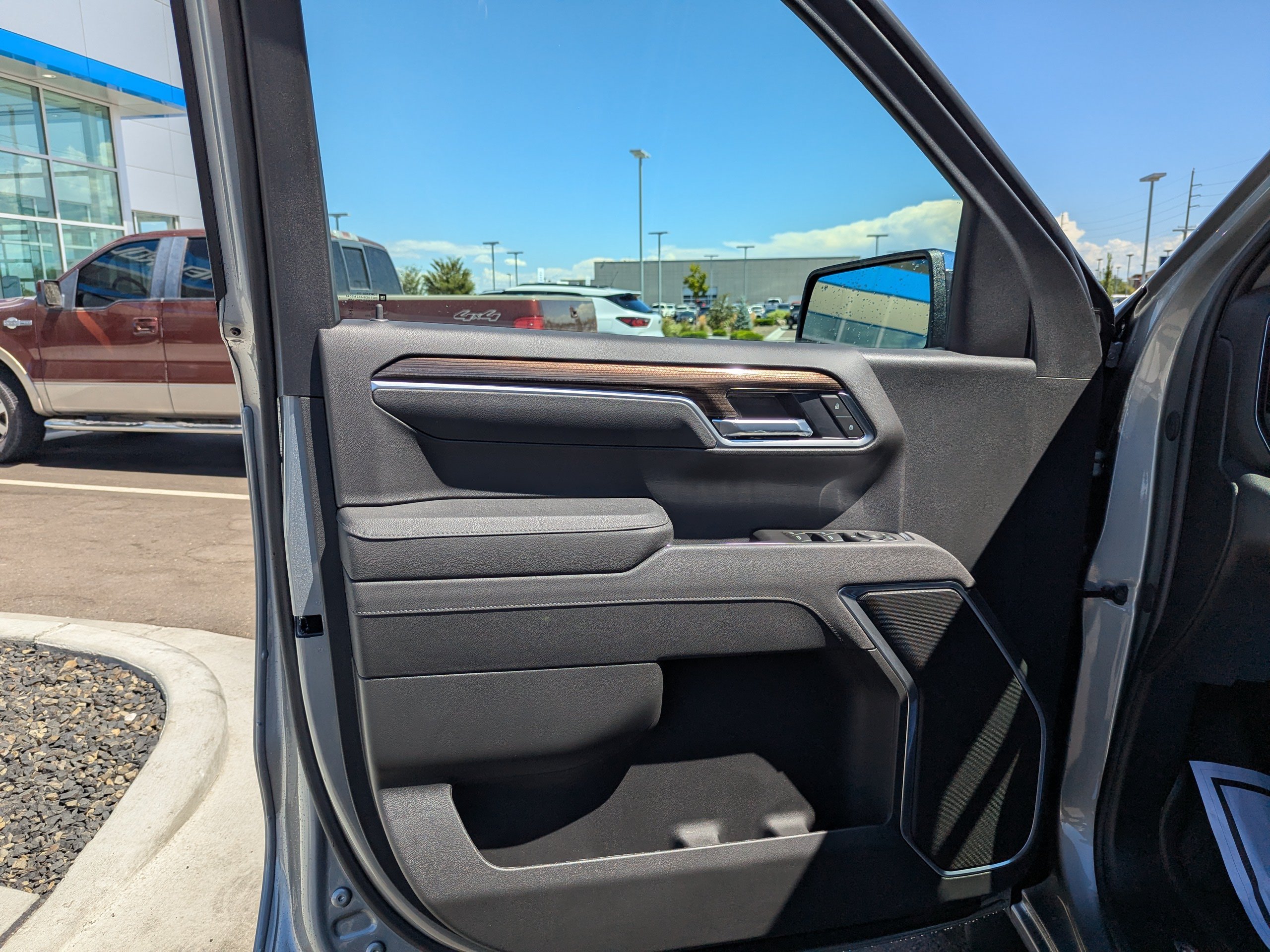 2026 Chevrolet Silverado 1500 LT - Photo 8