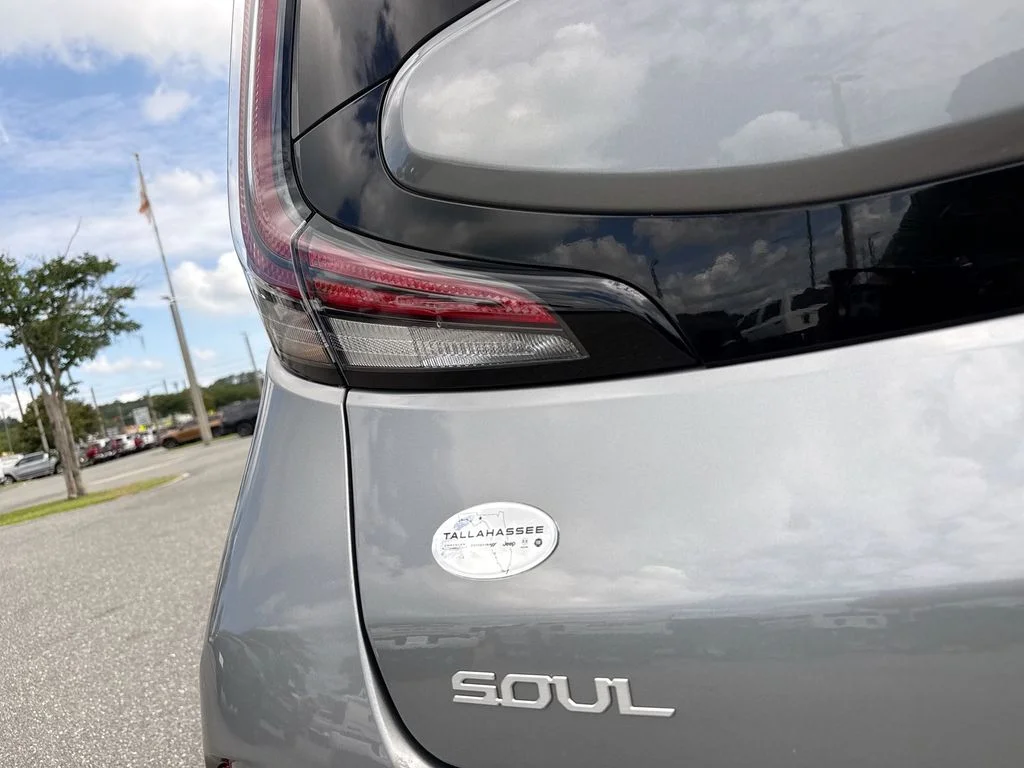 Used 2024 Steel Gray Kia LX image 5