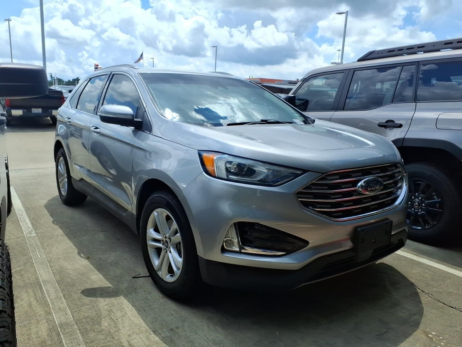 2020 Ford Edge SEL's photo