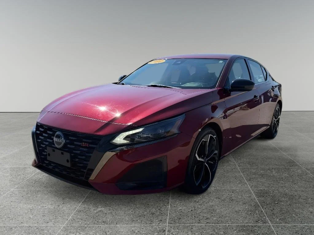 Used 2024 Scarlet Ember Nissan 2.5 SR image 1