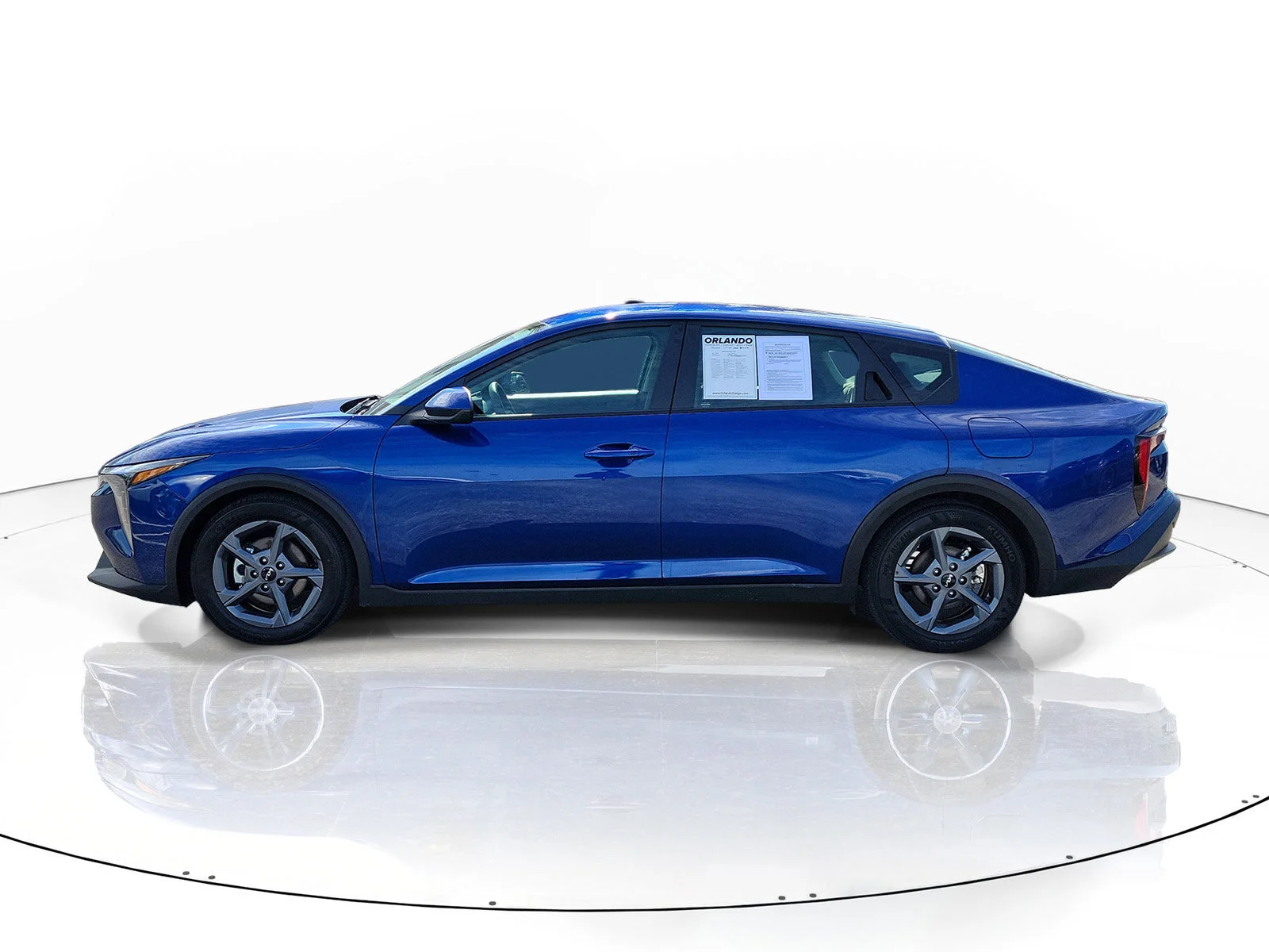 Used 2025 Deep Sea Blue Kia LXS image 4