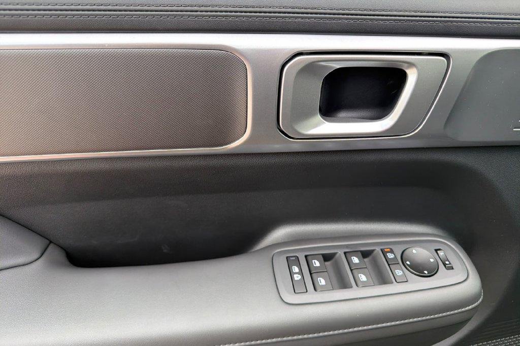 New 2027 Gray Hyundai XRT AWD image 8
