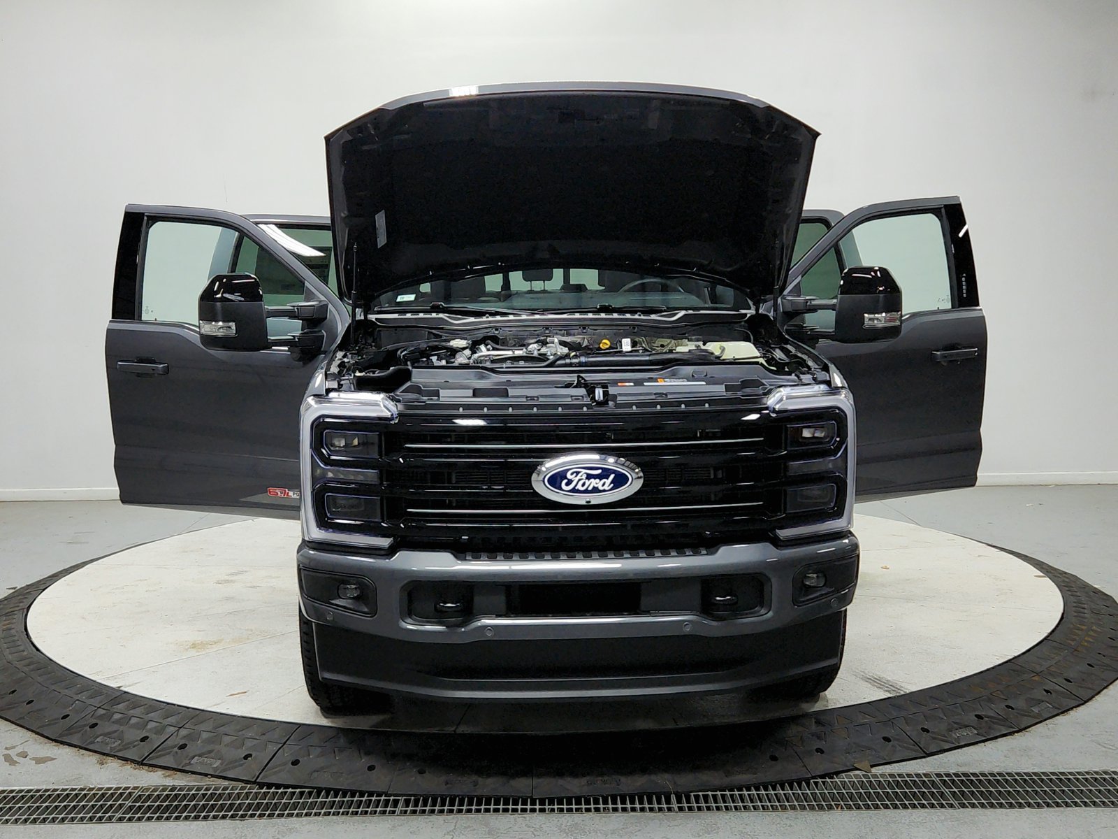 New 2027 Carbonized Gray Metallic Ford F-250® Platinum® image 11