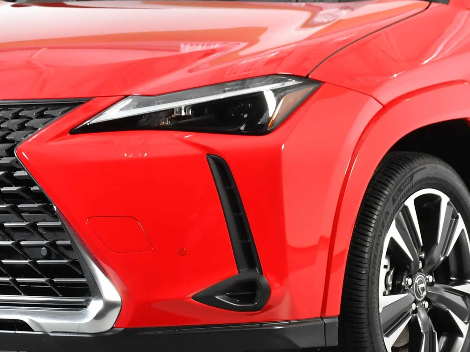 Used 2025 Redline Lexus Premium image 12