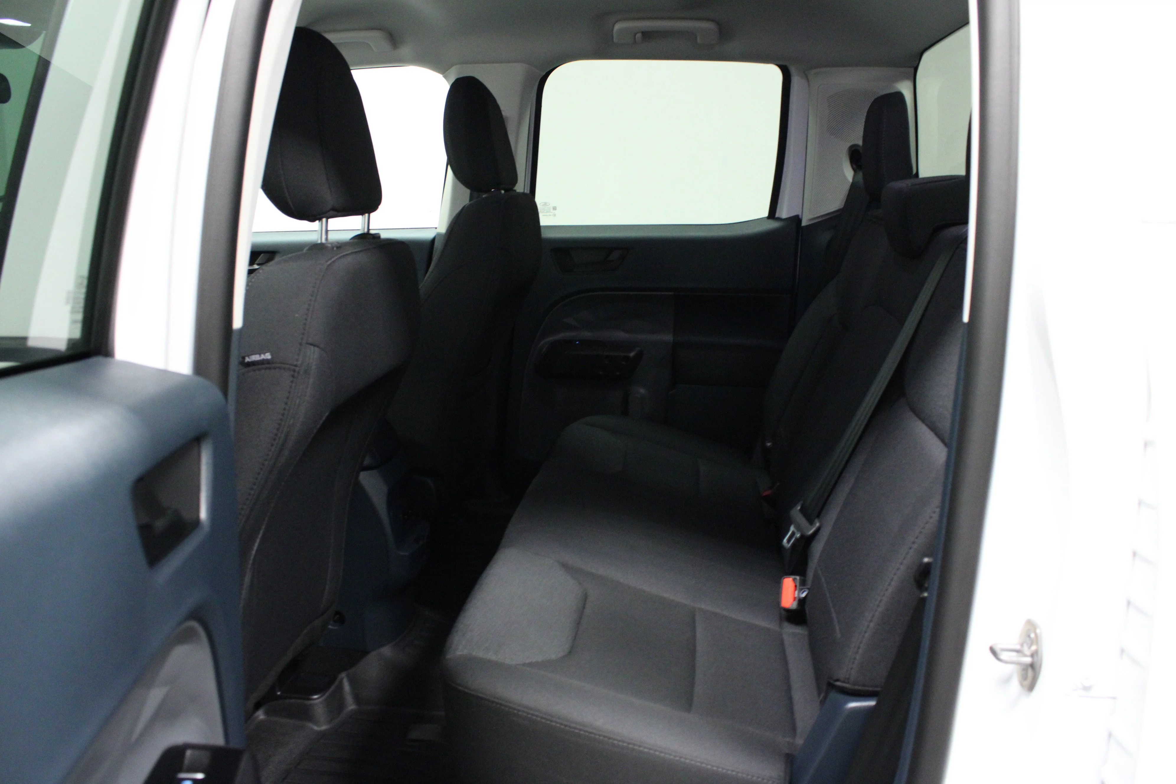 Used 2025 Oxford White Ford XL image 13