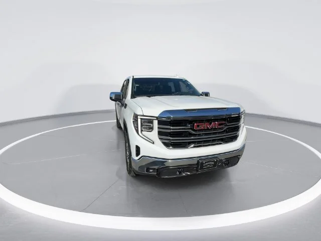 Used 2025 White GMC SLT image 3