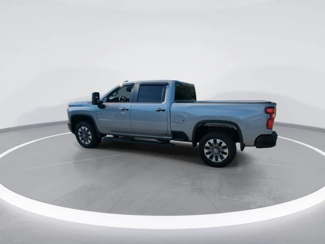 Used 2025 Gray Chevrolet Custom image 6