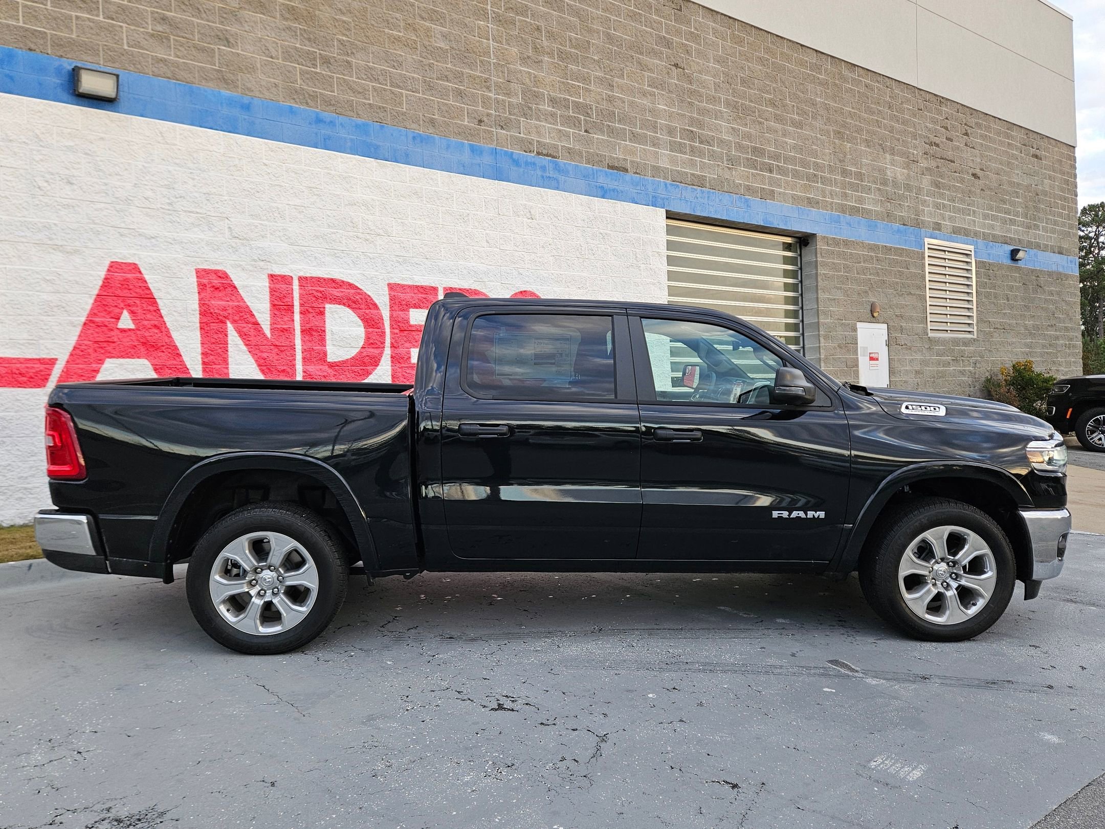2026 RAM 1500 Big Horn/Lone Star - Photo 8