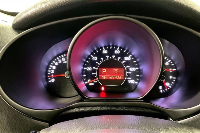 Used 2018 White Kia Plus image 11
