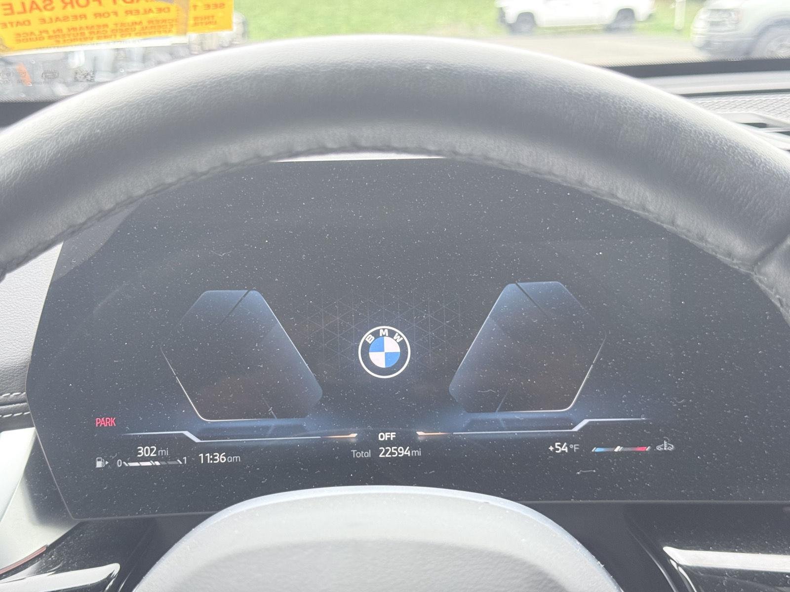 Used 2025 Mineral White Metallic BMW xDrive28i image 10