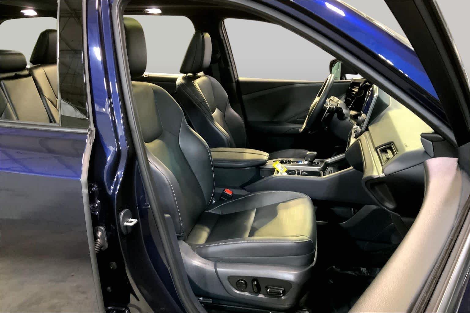 Used 2025 Nightfall Mica Lexus Premium image 9