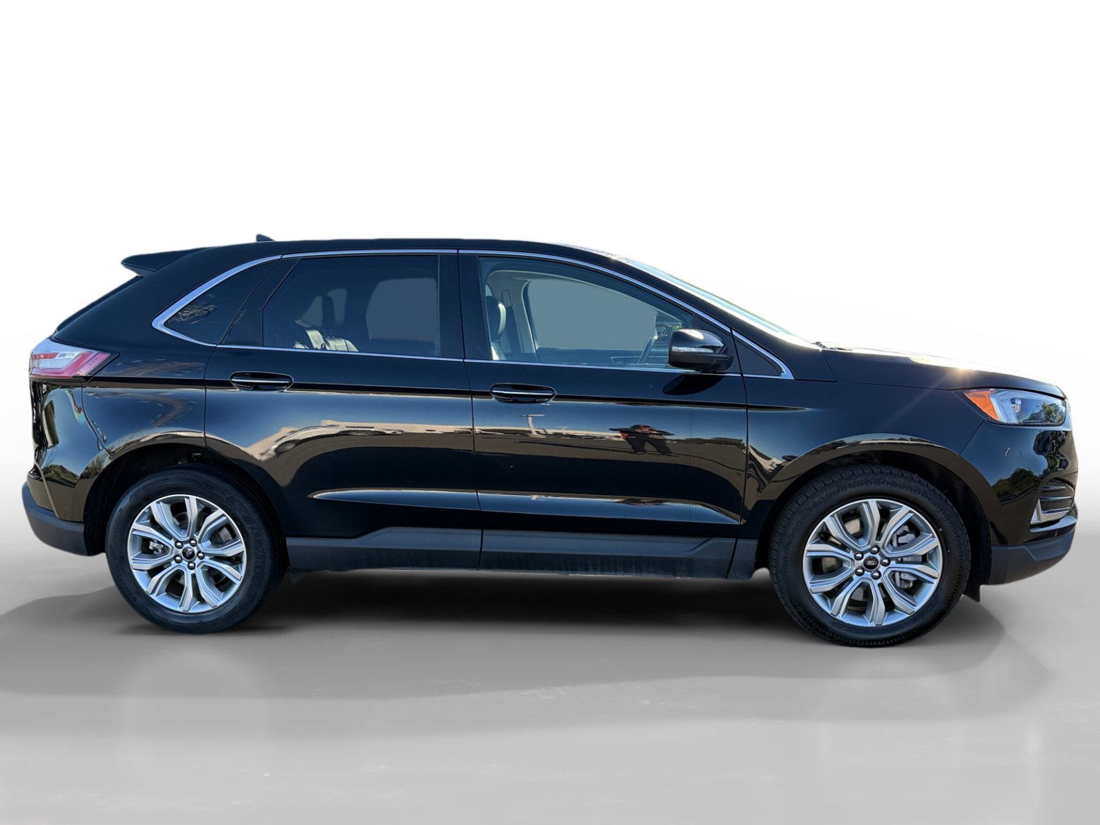 Used 2023 Black Metallic Ford Titanium image 6