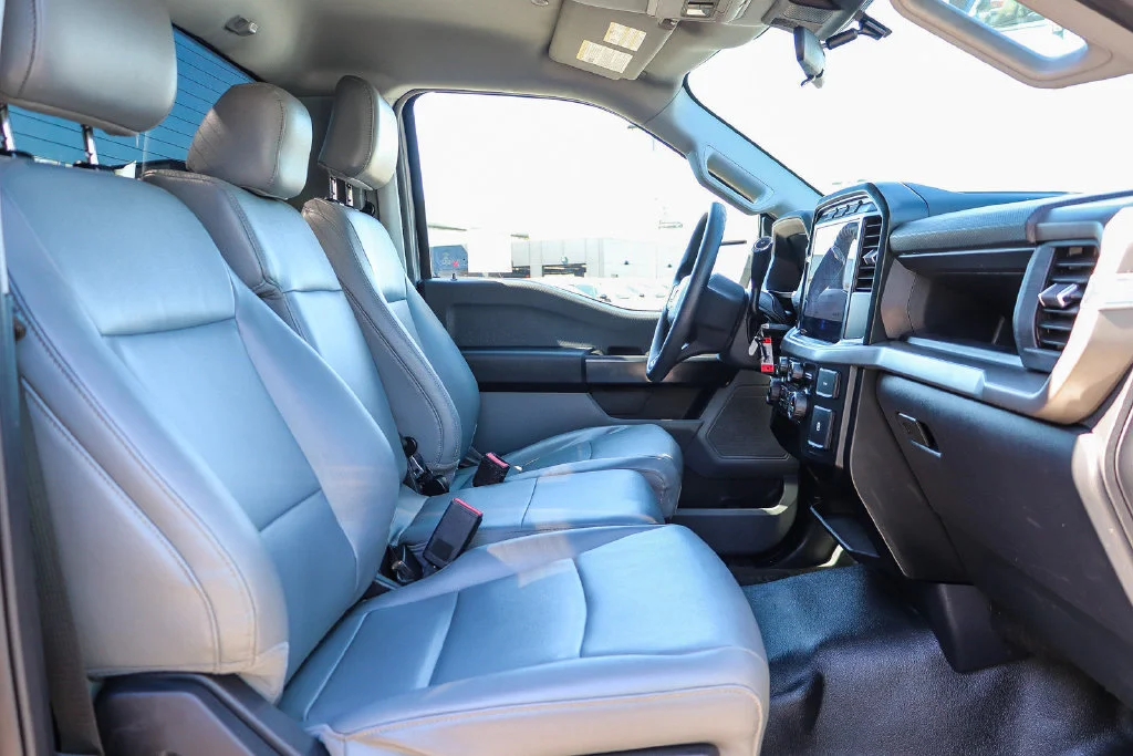 Used 2024 Silver Ford XL image 19
