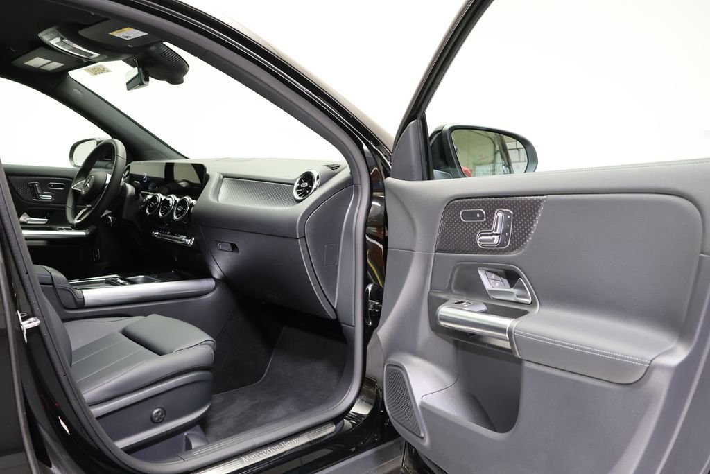 Certified Used 2026 Night Black Mercedes-Benz GLA 250 image 47