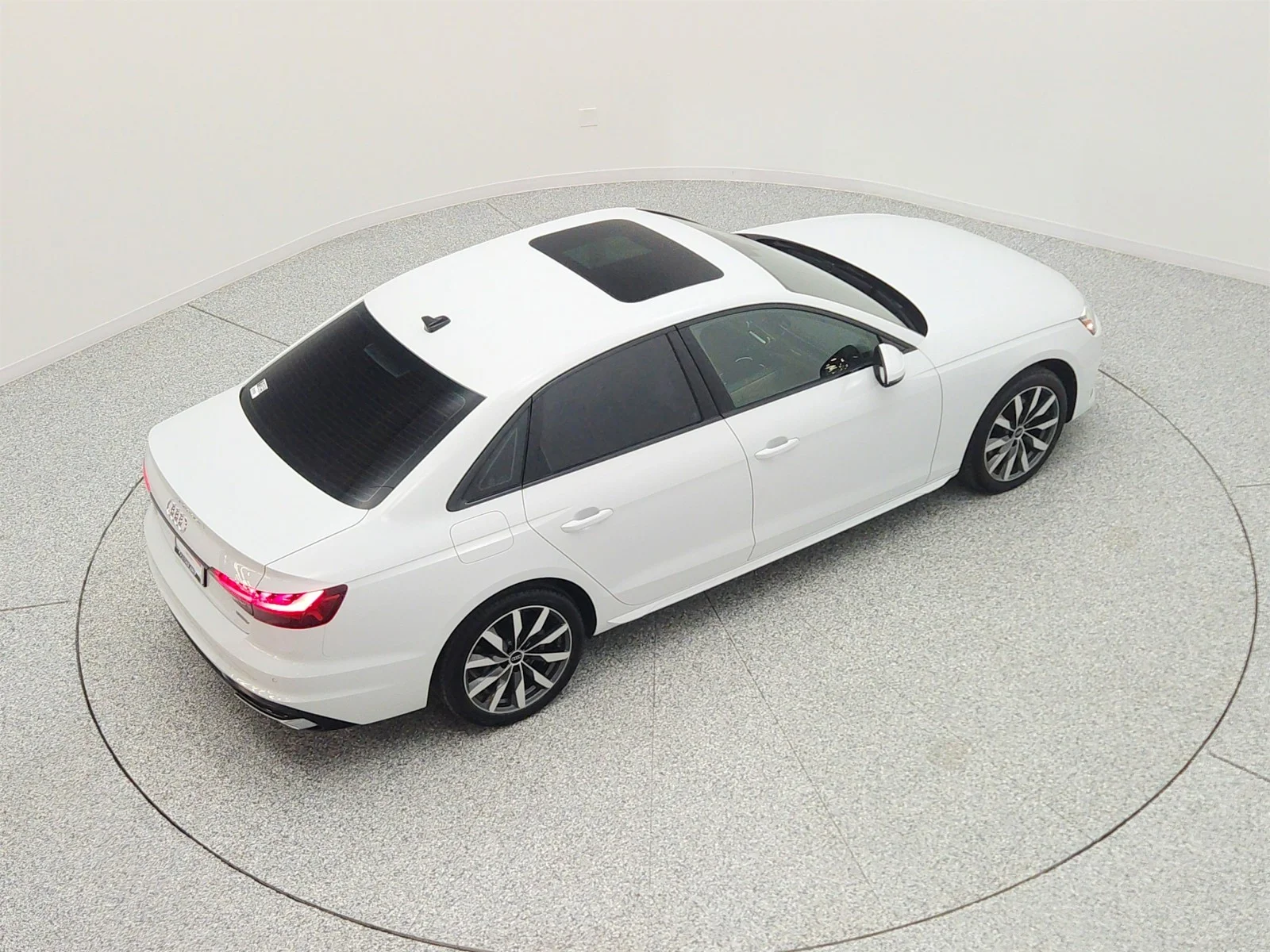 Used 2023 Glacier White Metallic Audi Premium Plus 40 TFSI quattro image 26