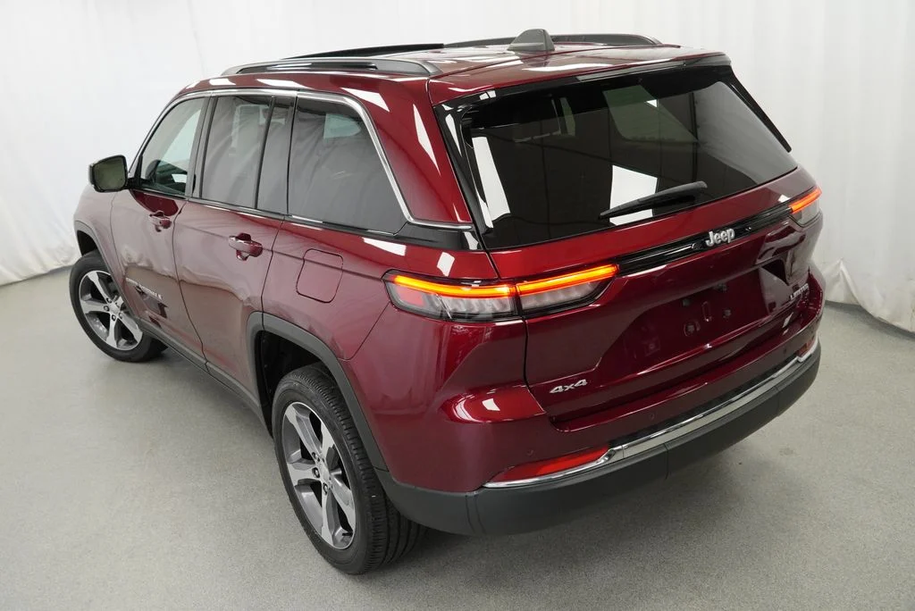 Used 2025 Red Jeep Limited image 22