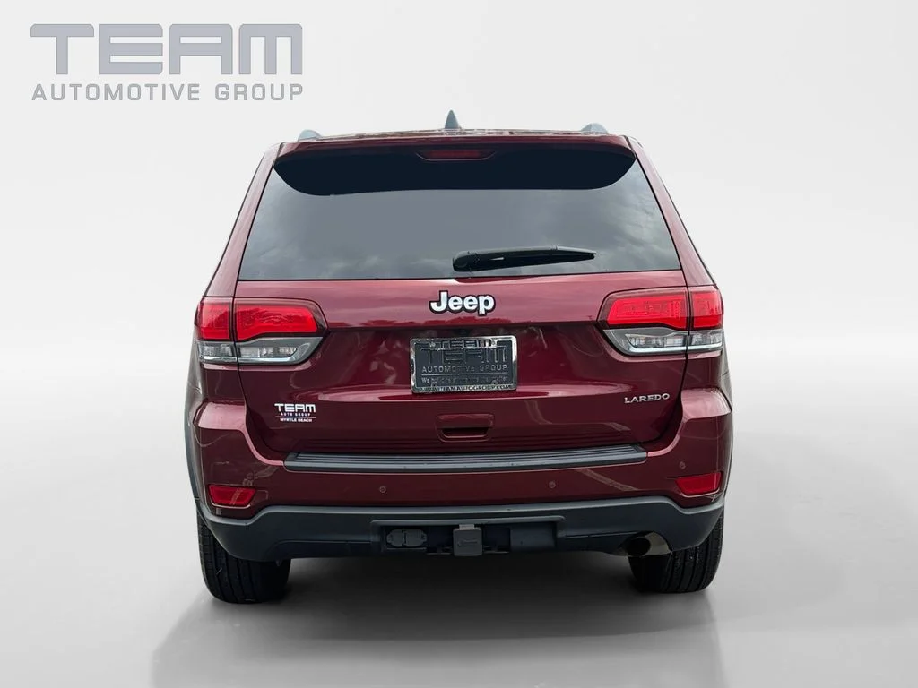 Used 2021 Red Jeep Laredo E image 6