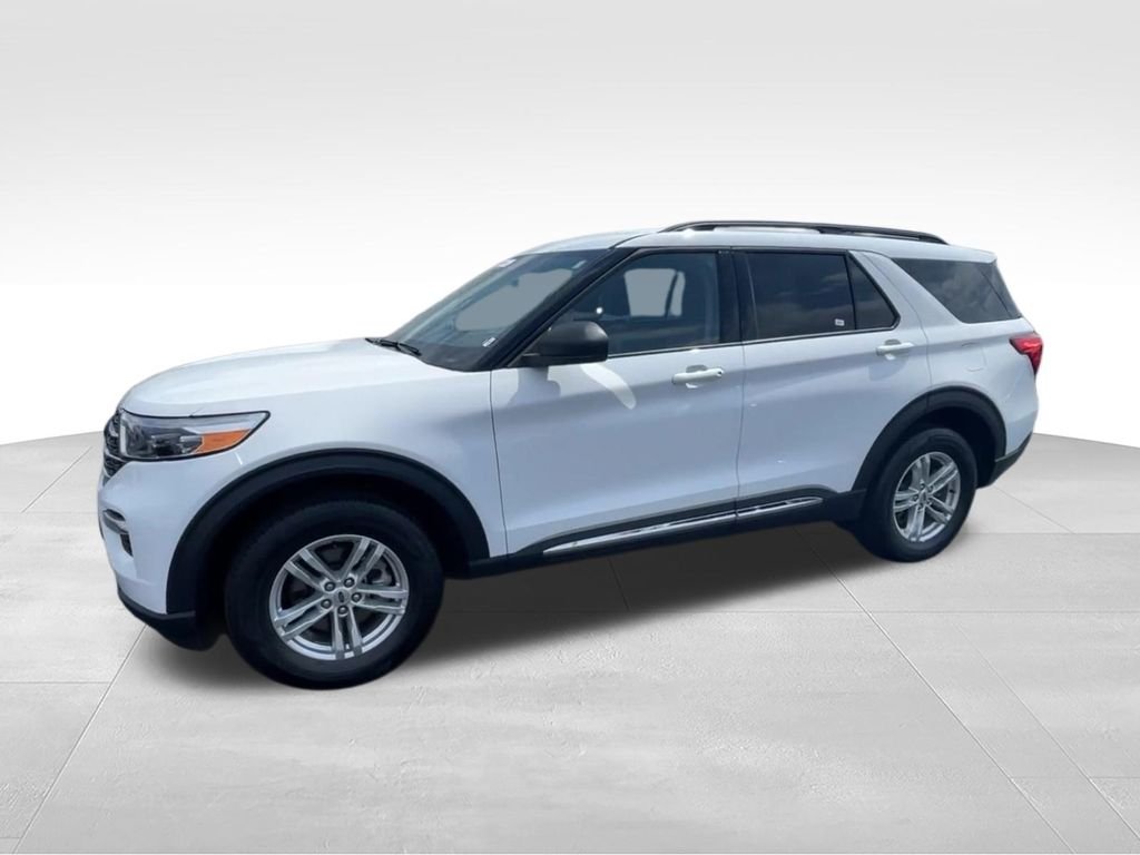 Used 2023 White Ford XLT image 4