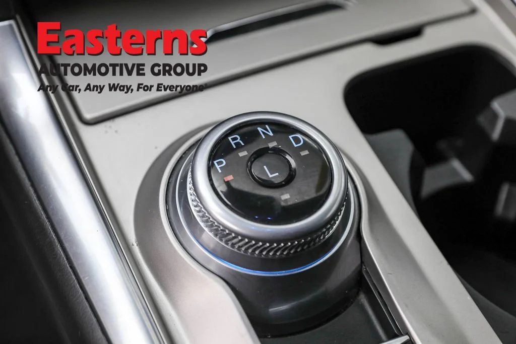 Used 2023 Silver Ford XLT image 13