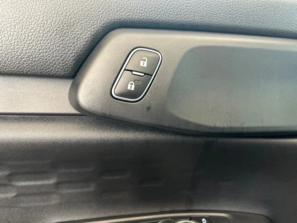 Used 2025 Gray Ford XLT image 35