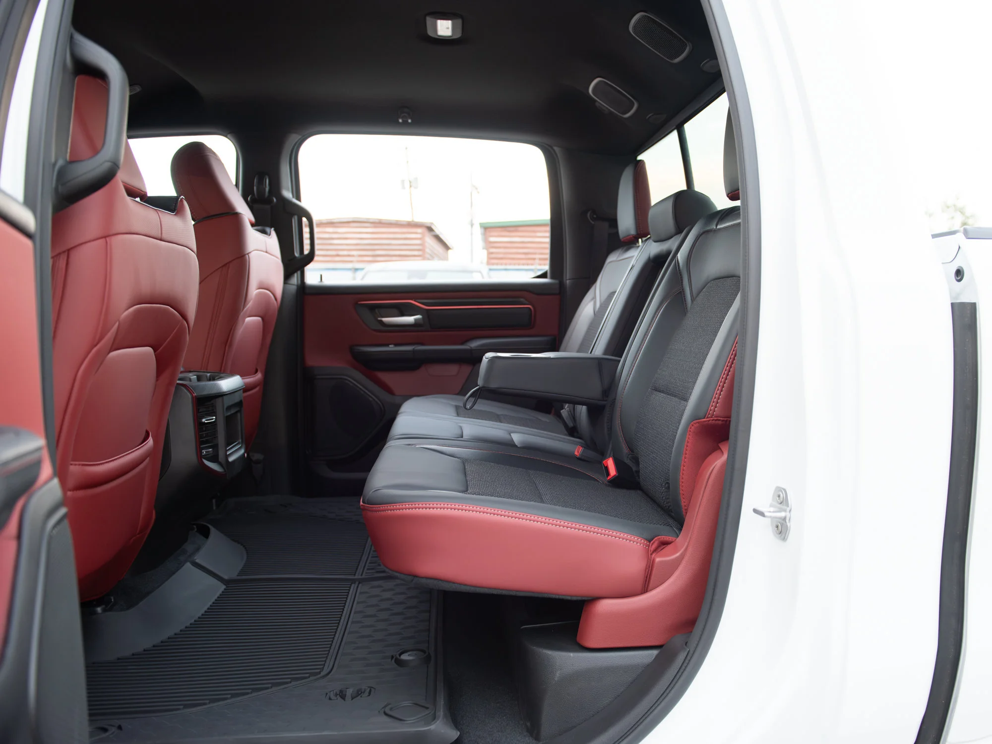 New 2026 White RAM Rebel* Crew Cab 4x4, Heated Seats/Wheel, 33 Inch A/T Tires, Rear Locking Diff image 22