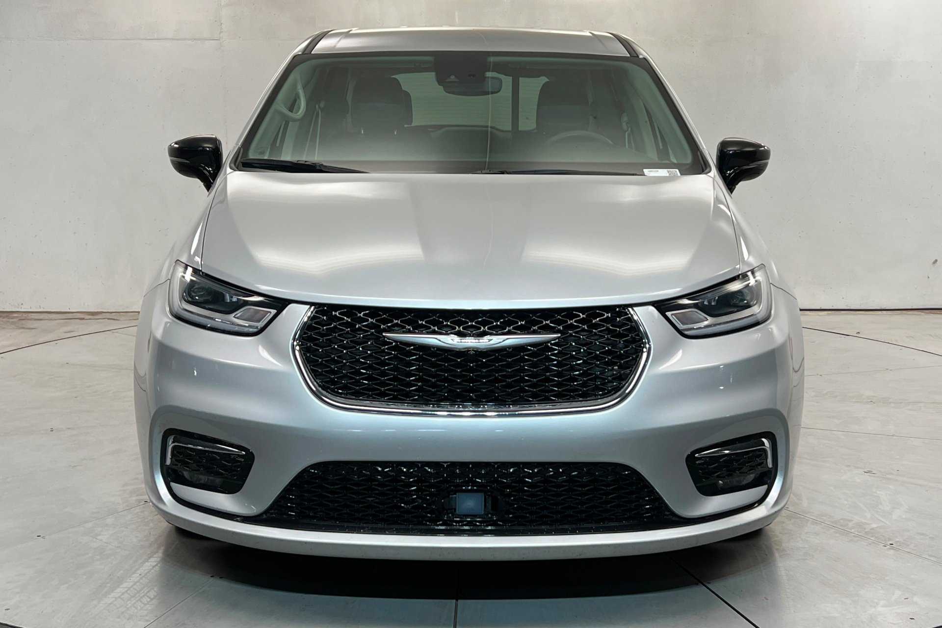 2024 Chrysler Pacifica Touring L - Photo 9