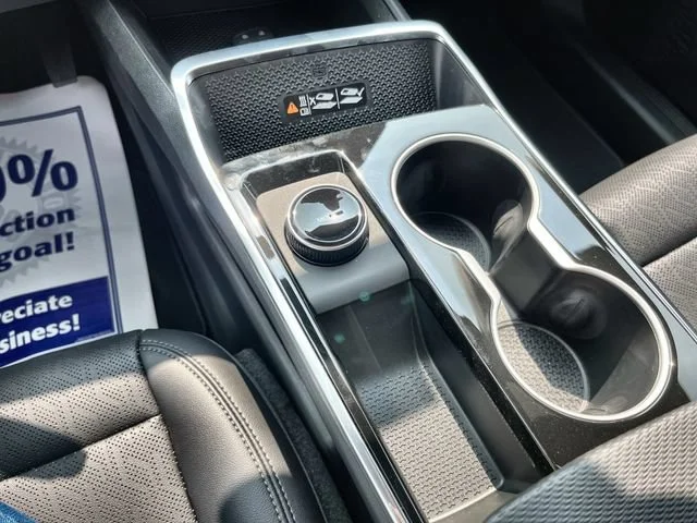 2027 Chevrolet Equinox LT - Photo 22