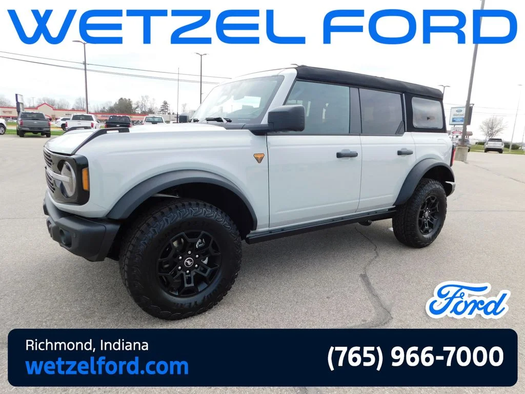 New 2026 Avalanche Gray Ford Badlands® image 7