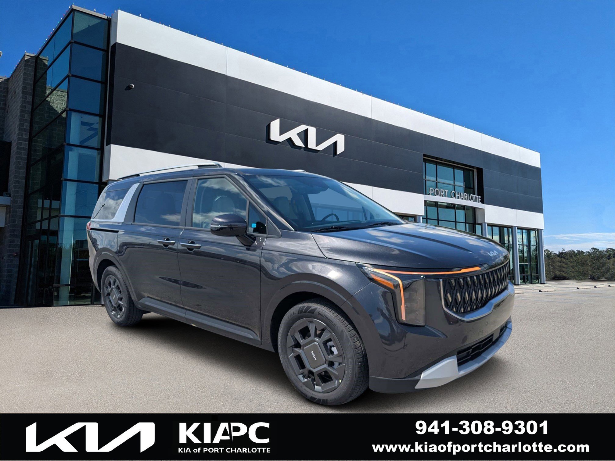 2026 Kia Sedona EX HEV's photo
